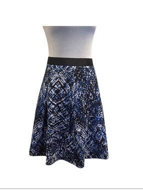 Cleo Petite Aline blue & black abstract print fully lined side zip skirt size 8